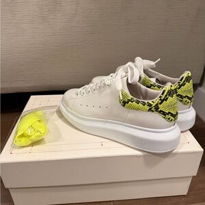 alexander mcqueen sneaker white & neon green/yellow